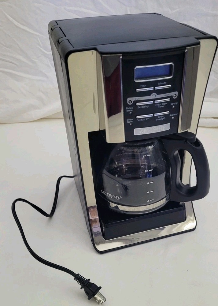 Mr. Coffee Programable 12 Cups Coffee Maker - Black / Chrome BVMC-SJX33GT