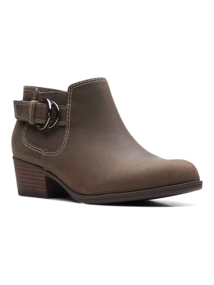 CLARKS Womens Brown Button Adreena Field Toe Block Heel Leather Booties 5 M