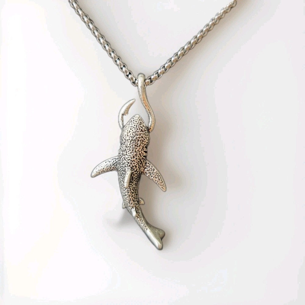 Men's Nautical Fish Hook Necklace for Stylish Sea Lovers