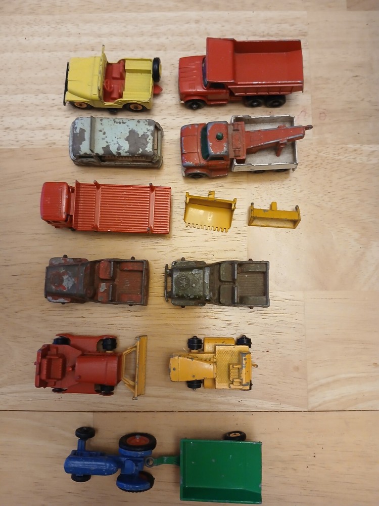 Lesney 金属トラックとトラクターとドーザーの小ロット