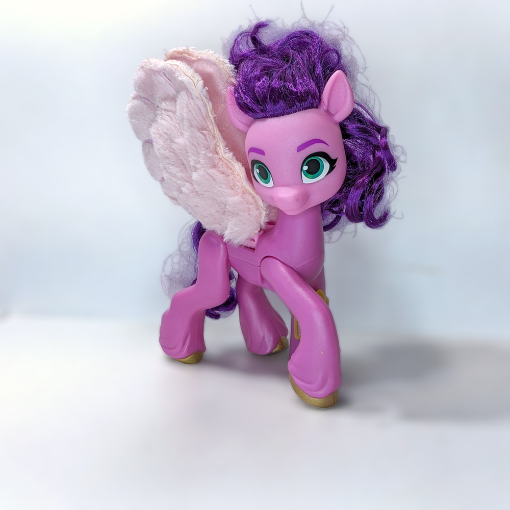 Hasbro My Little Pony Princess Petals Singing Star Pink Purple Toy