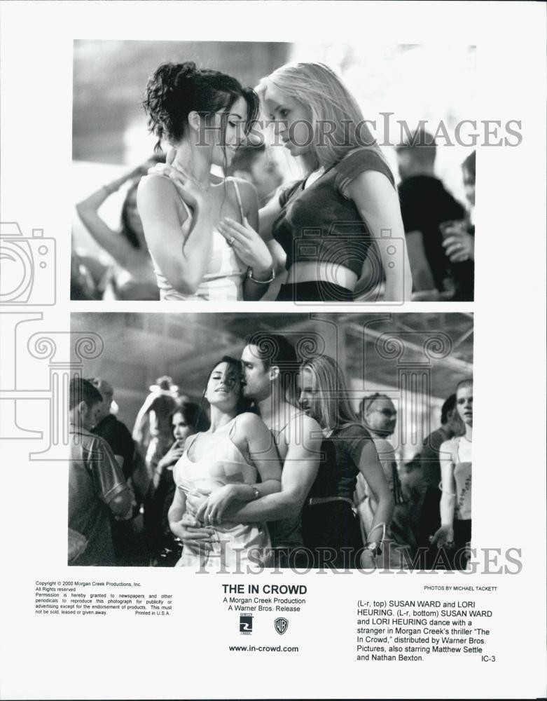 2000 Press Photo Lori Heuring Susan Ward in the , The In Crowd - DFPG02389
