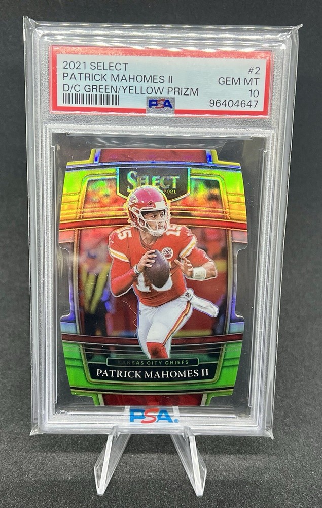 Patrick Mahomes 2021 Select Concourse Green & Yellow Prizm Die-Cut #2 PSA 10