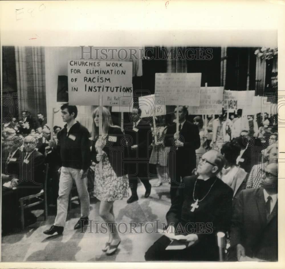 1968 Press Photo Protest At World Council Of Churches In Uppsala, Sweden