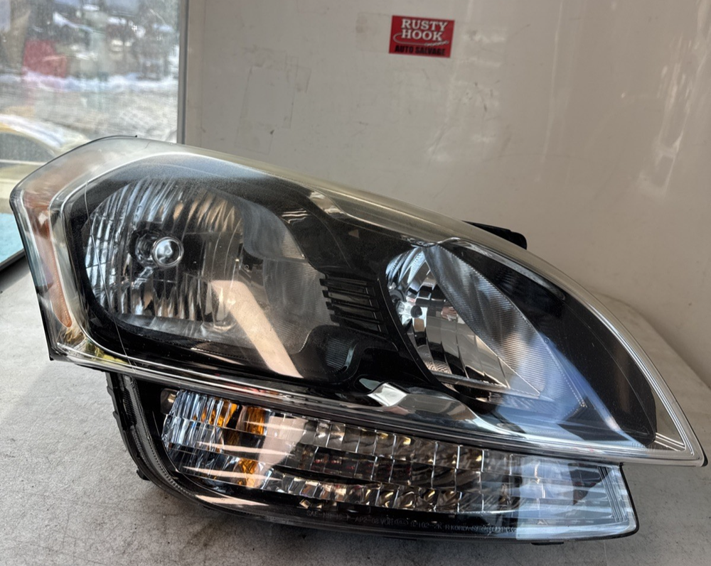 2012 2013 Kia Soul Right Passenger Side Head Lamp Headlight 921022KXXX