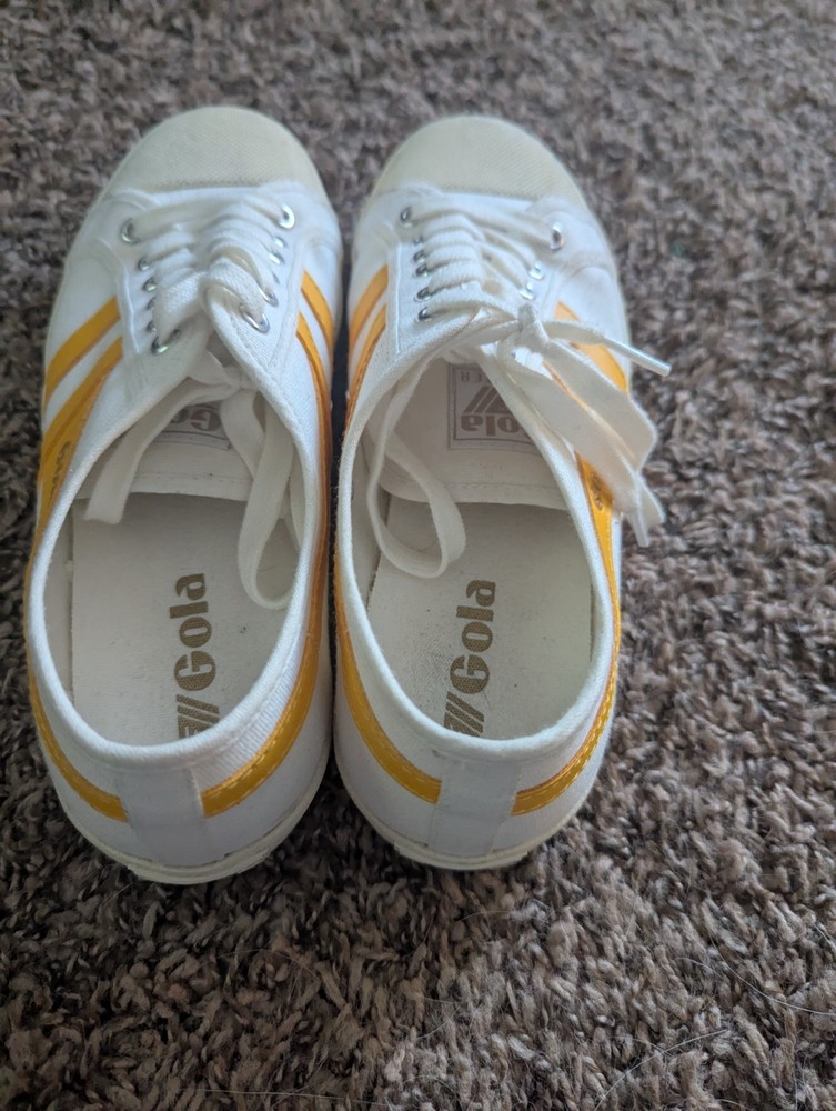 Gola UK Sneakers in Classic Yellow and White