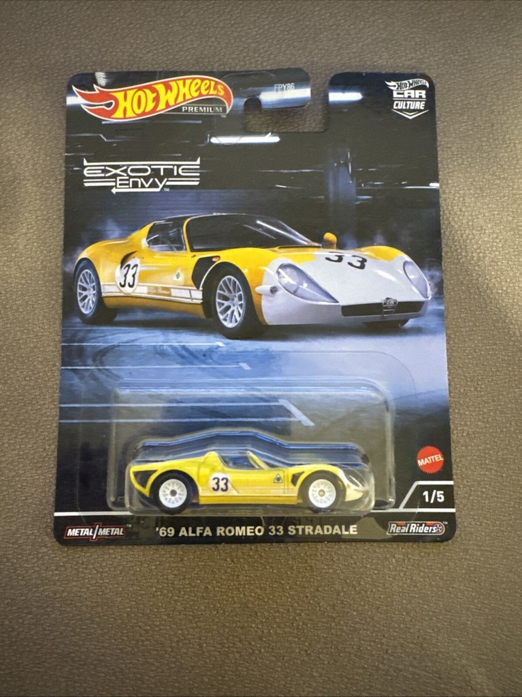 Hot Wheels Alfa Romeo 33 Stradale 69 Exotic Envy FPY86-957M 1/64