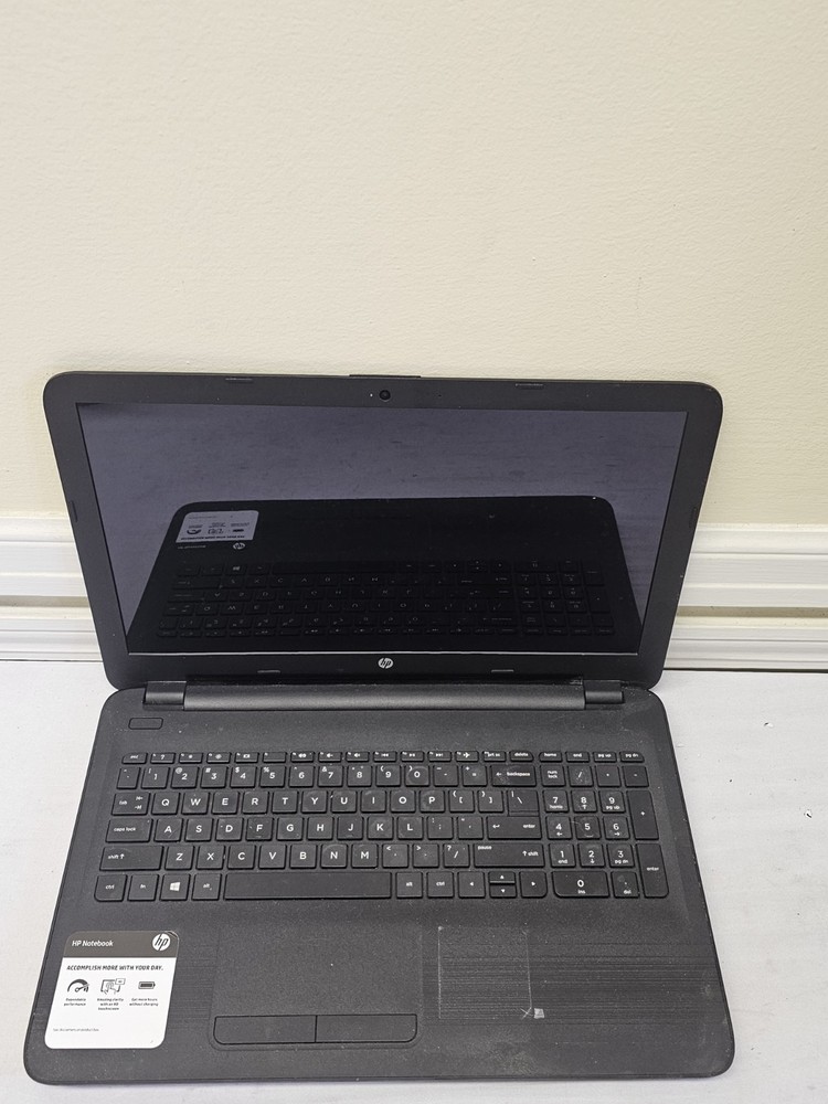 HP Notebook TPN-C126 Laptop - AMD Radeon R5 - 6GB RAM - 1TB HDD SATA - Win 10