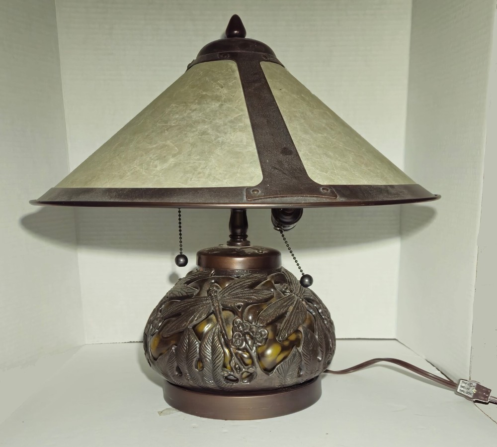 Vintage Dirk Van Erp style hammered copper table lamp