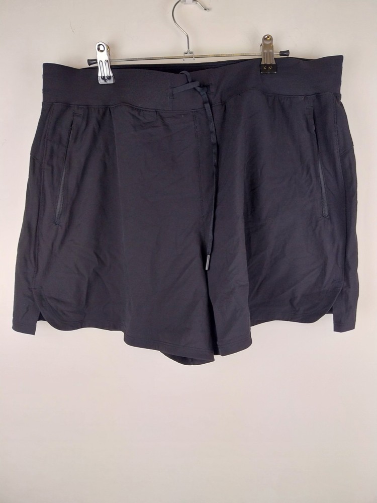 Lululemon License to Train High-Rise Short Uk16