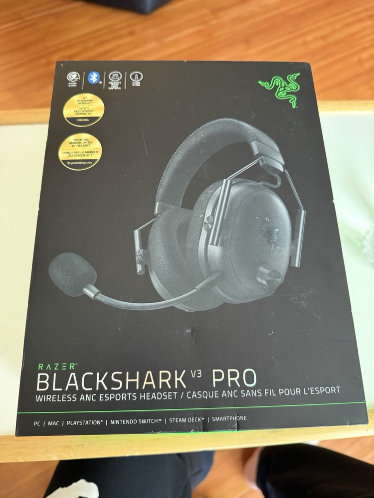 Razer BlackShark V3 Pro Wireless ANC Gaming Headset | Black RZ04-05400100-R3U1