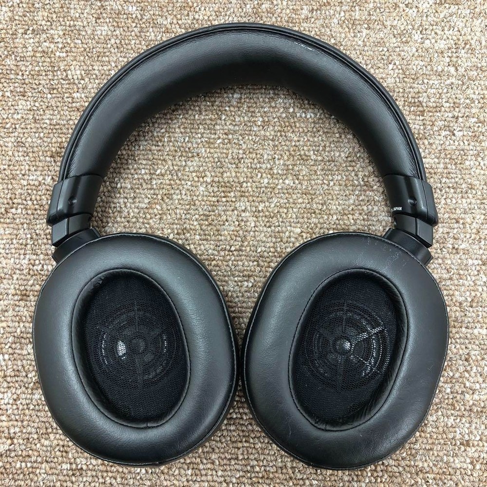 SONY MDR-M1ST High-Resolution Studio Monitor Headphones - Pre-Owned