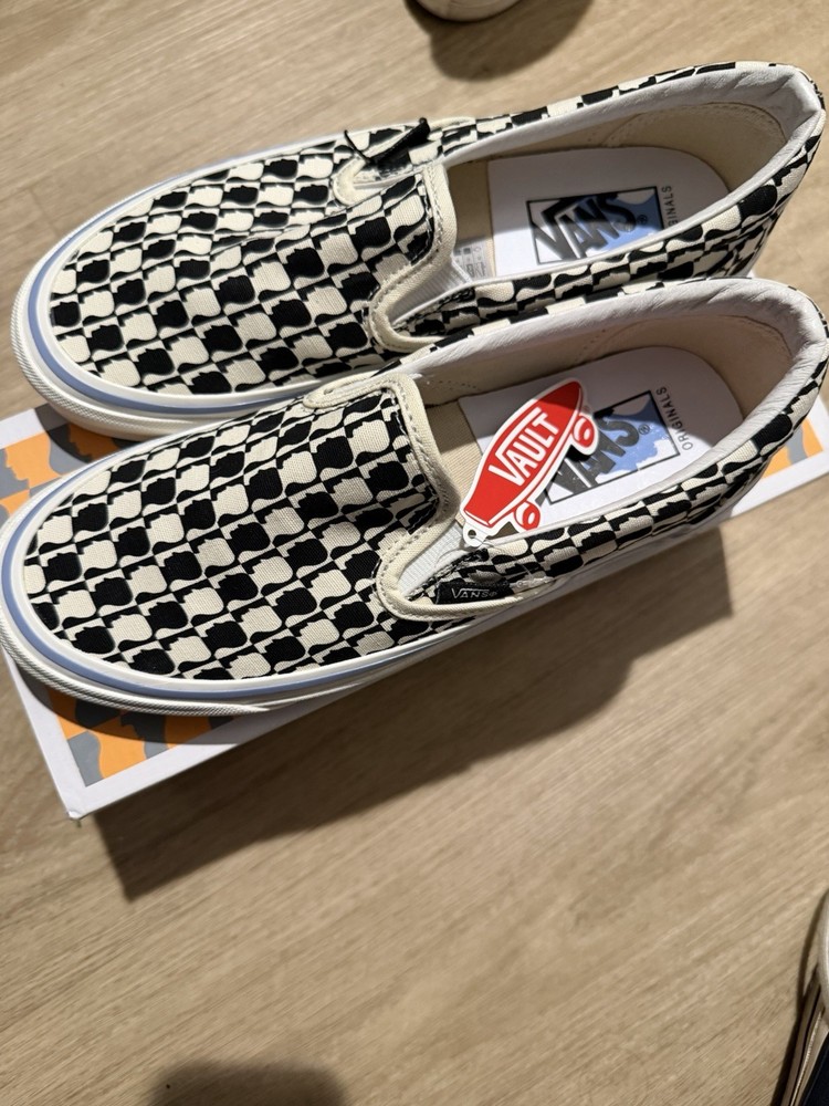 VANS x Brain Dead Slip On Size 7M / 8.5 W New In Box