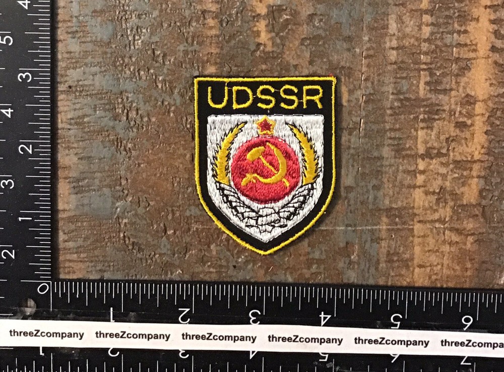 Vintage UDSSR Soviet Union Russia Flag Emblem Travel Souvenir Woven Sew-On Patch
