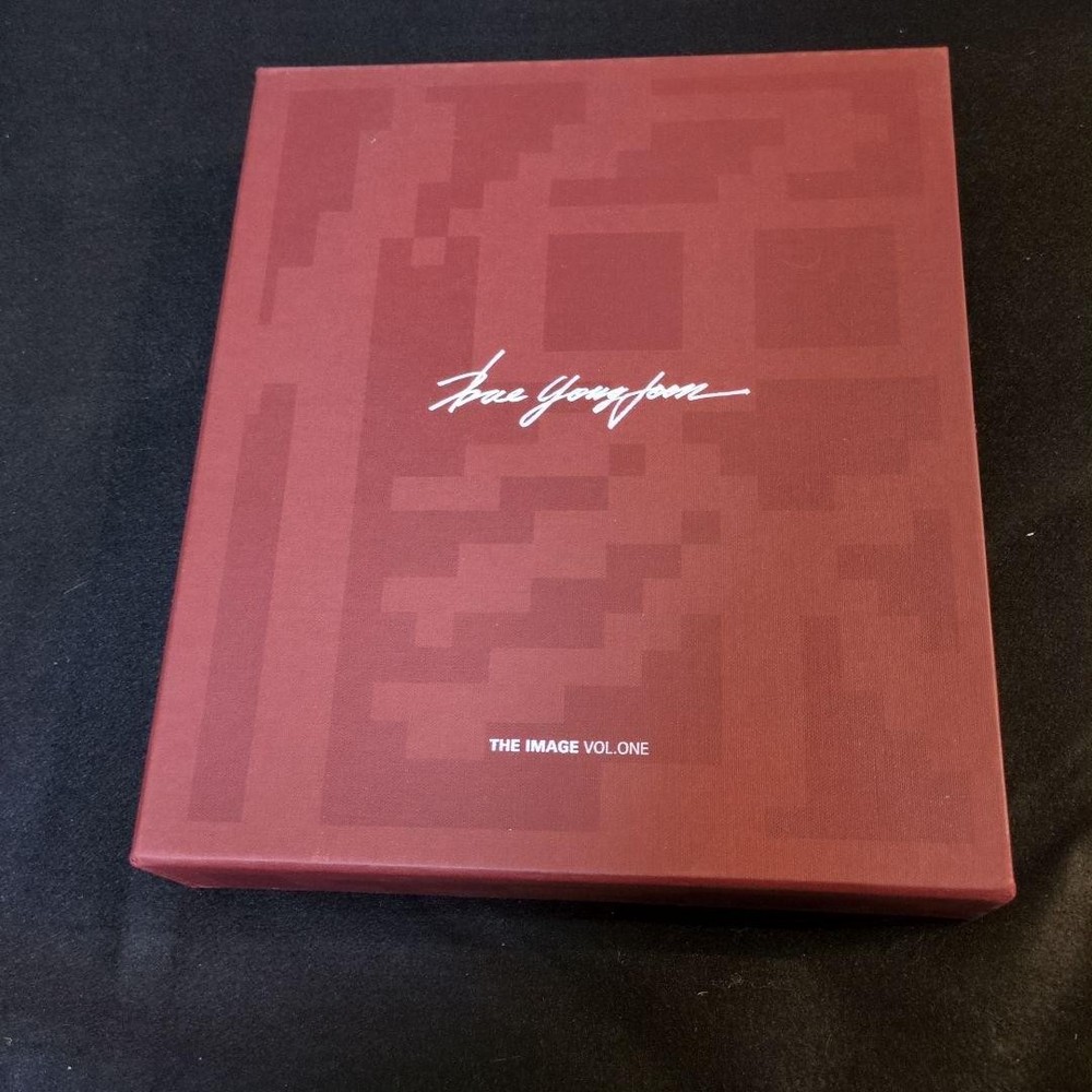 Fae Young THE IMAGE VOL. ONE Photo Album 2023 Red Cover  Included