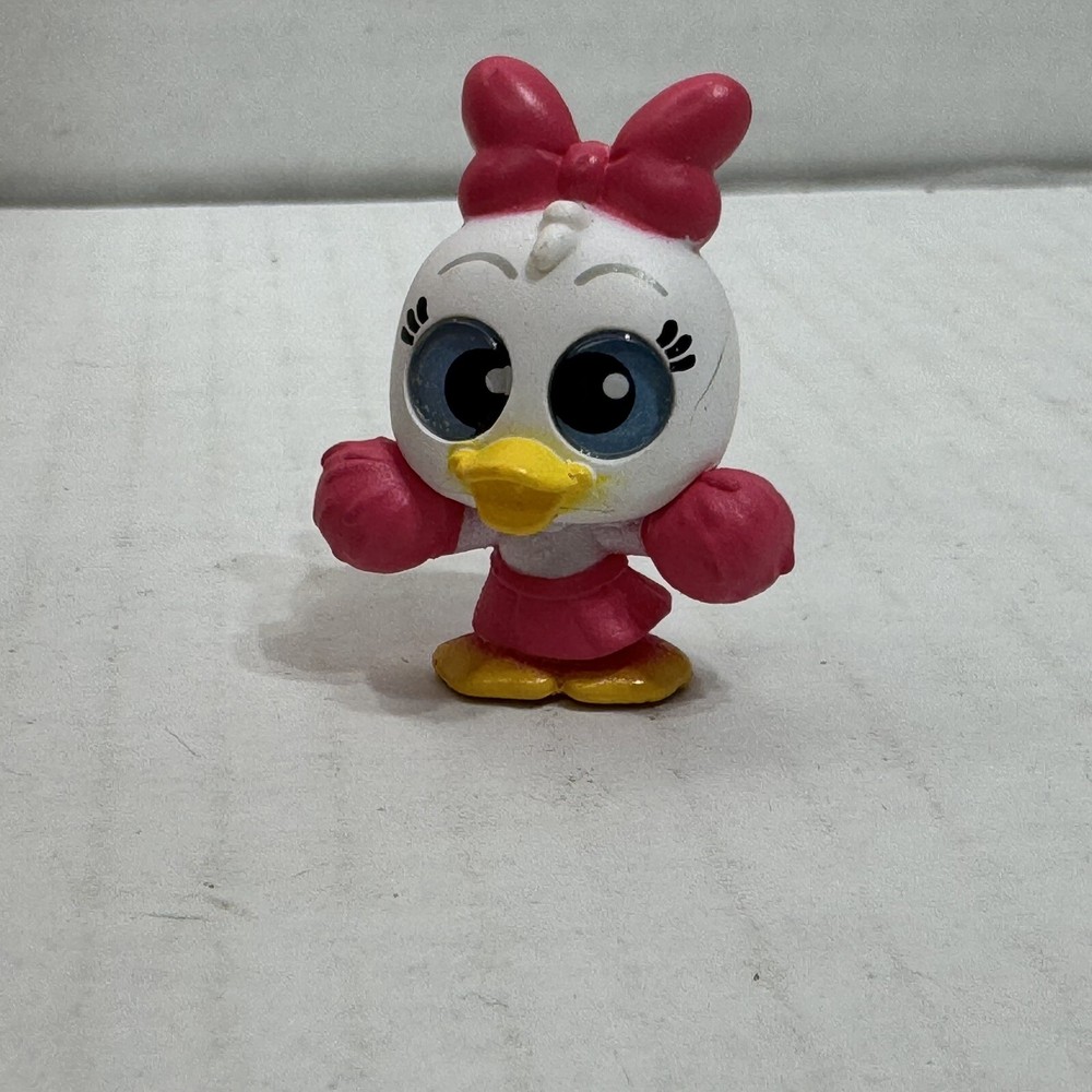 Disney Doorables Academy Daisy Rare Collectible Figure