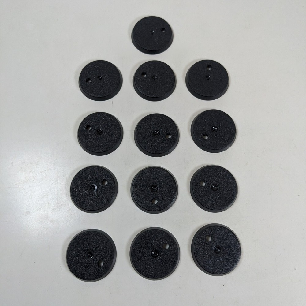 30mm Round Bases for Warhammer 40k & Space Crusade Miniatures – Pack of 13