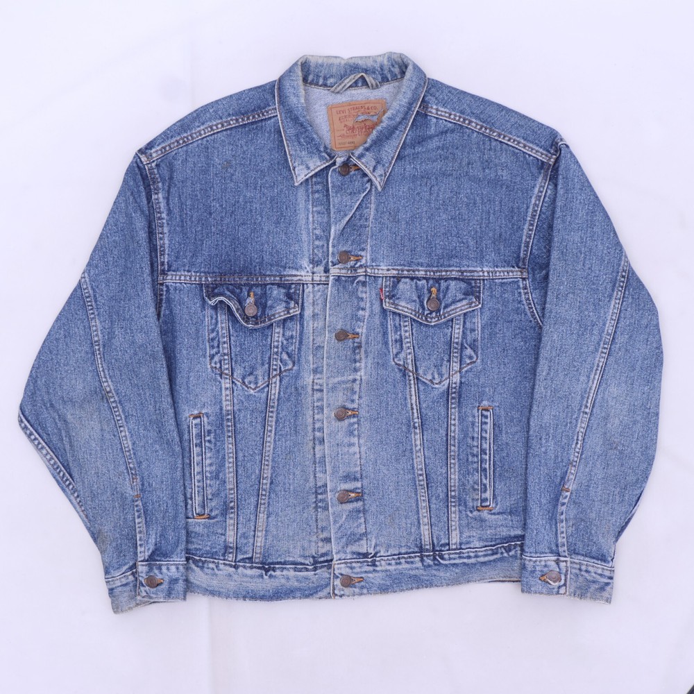 D5864 VTG Levi's Men's Button Down Denim Trucker Jacket Made in USA Size L