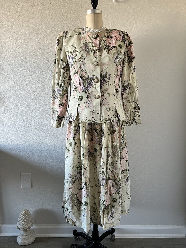 Vintage 80s Women’s Floral Suit Victorian Style GrandmaCore Church Easter Size M