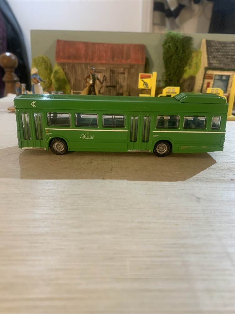 EFE 1/76 Scale Model Bus 25001 - Bristol RELL - Temple Meads Route