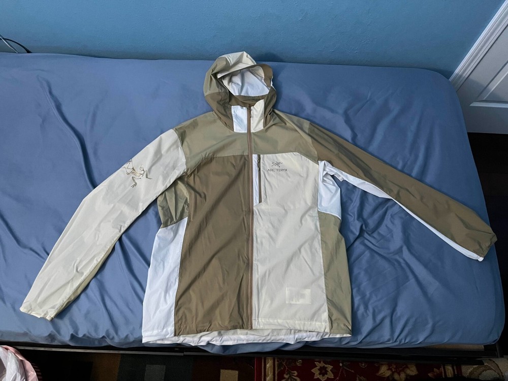 Arc'teryx x BEAMS Men's Squamish Hoody 2024 - Size L NEW NAGOMI Beige Tan