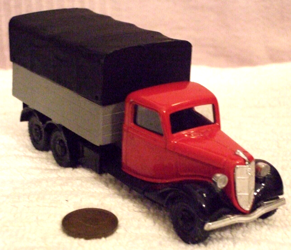 SOLIDO (FRENCH) MODEL  (FRENCH TRUCK) USED CONDITION - 1:43 SCALE/CODE 3 MODEL?