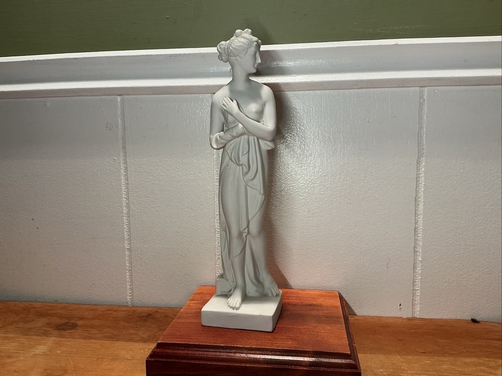 CANOVA Classical Sculpture Venus Italica 9.8 Inch 8 oz Museum Reproduction