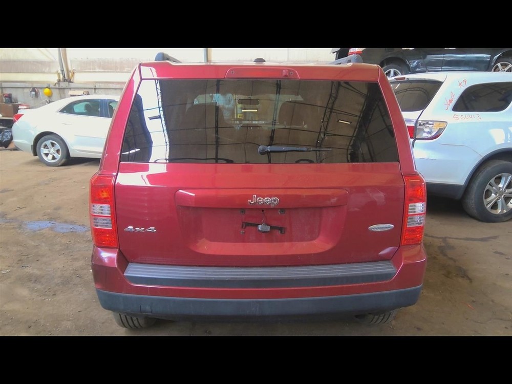 Vertical Door Handle Rear for 07-17 Jeep Compass Carrier Classic Style 6494105