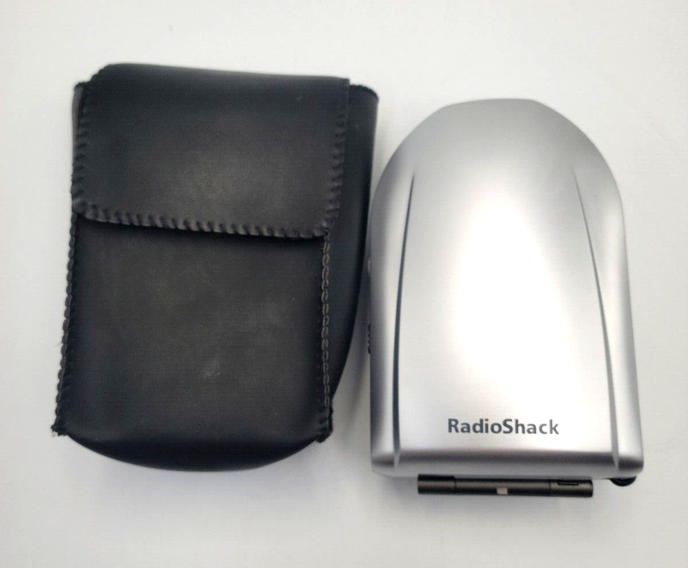 Radio Shack 40-1441 Portable Folding Amplified Speaker System Take It Anywhere