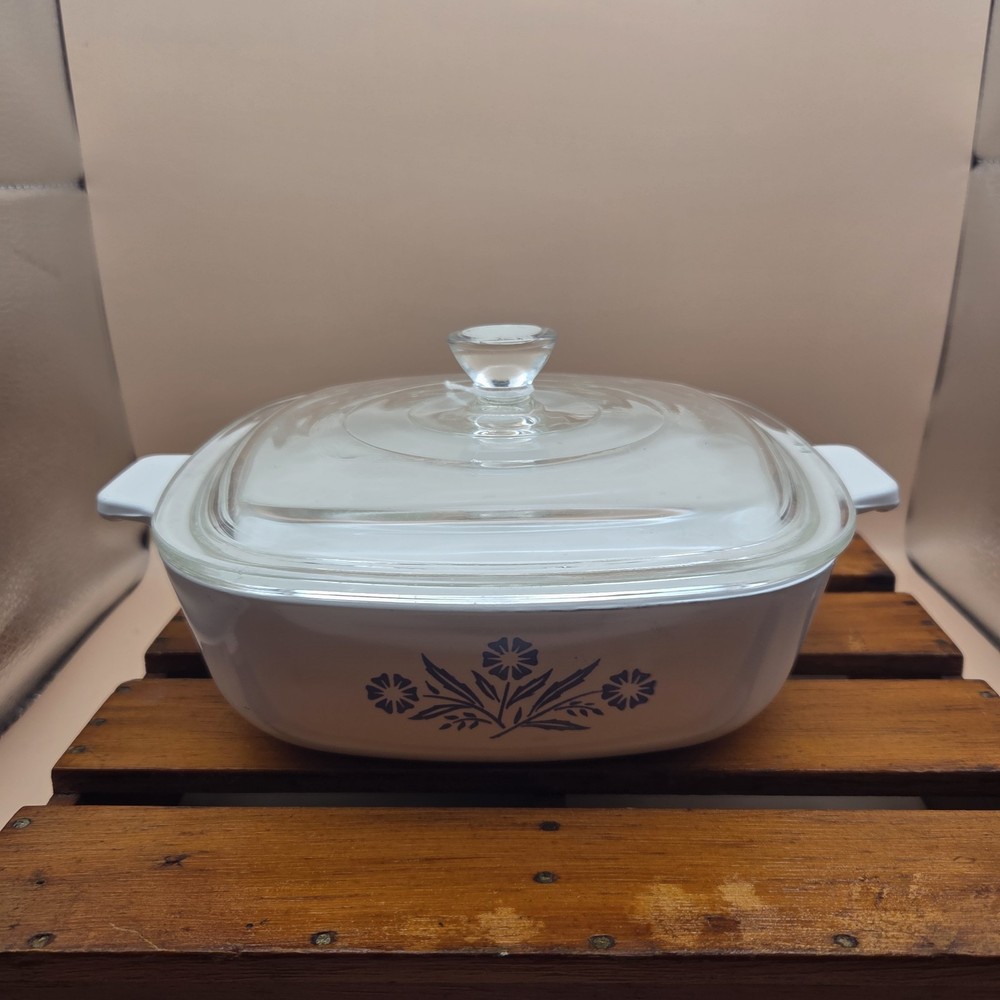 Vintage Corning Ware Blue Cornflower Casserole Dish 1 QT P-1-B With Lid