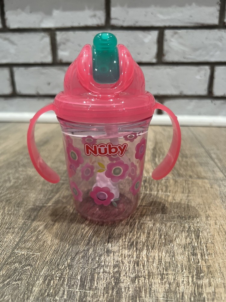 Nuby 8oz Sippy Cup For Baby’s And Toddlers - New Never Used