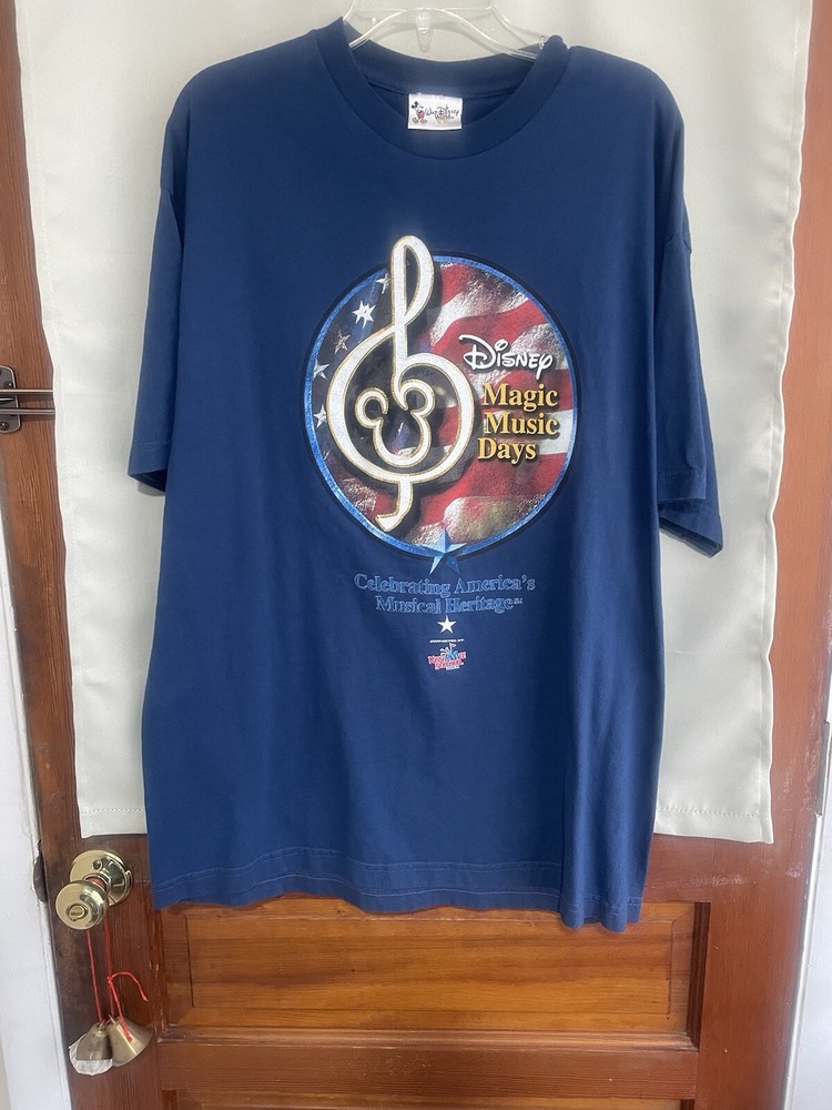 XL Mickey USA Flag Disney World Magic Music Men's T-Shirt
