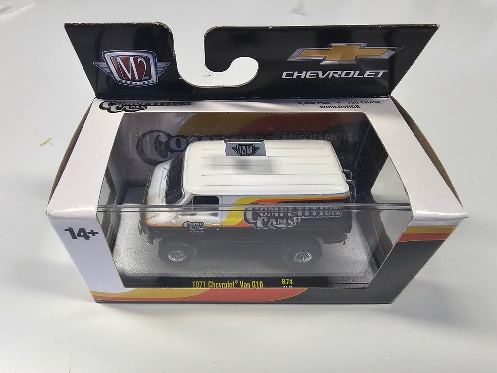 M2 Machines 1:64 Diecast 1971 Chevrolet Van G10 R74 Competition Cams
