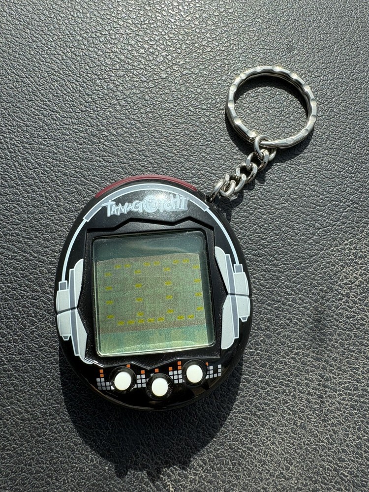 Tamagotchi connection v6 music star (techno sound) tested and working, no box