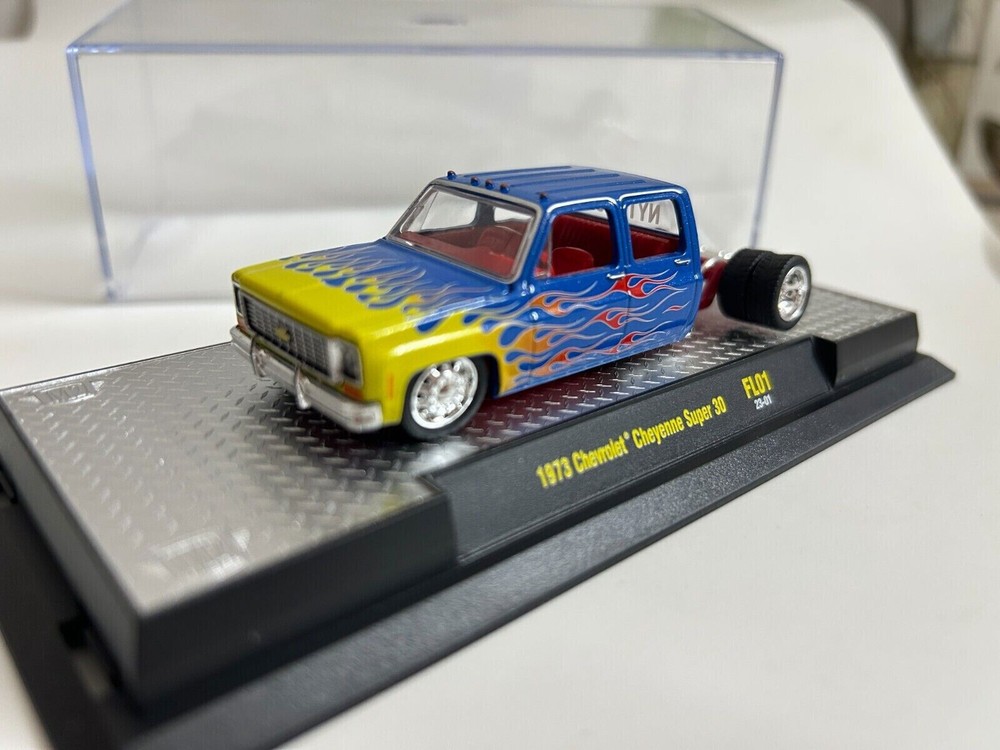 M2 Machines 1/64 1973 Chevrolet Cheyenne Super 2023 CHASE Model Car-Silver
