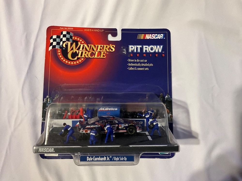 Dale Earnhardt Jr AC Delco  Pit Row Series 1998 Winners Circle 1:64 Scale Nascar