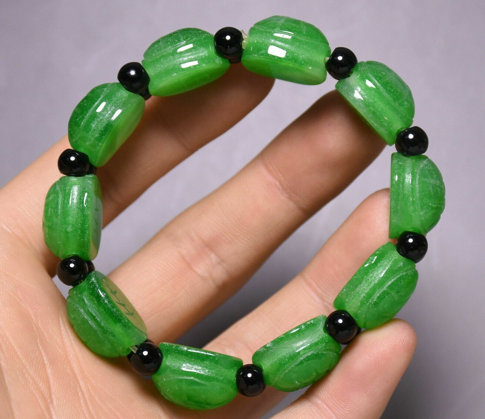 11CM Chinese emerald jadeite carved tortoise bracelet luck charm