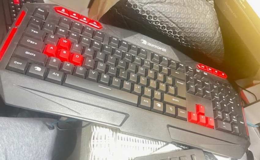 IBUYPOWER IBP-ARES E1 USB Wired Gaming Keyboard Tested Working DR