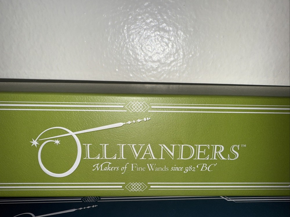 Harry Potter Ollivanders Interactive Magic Wand