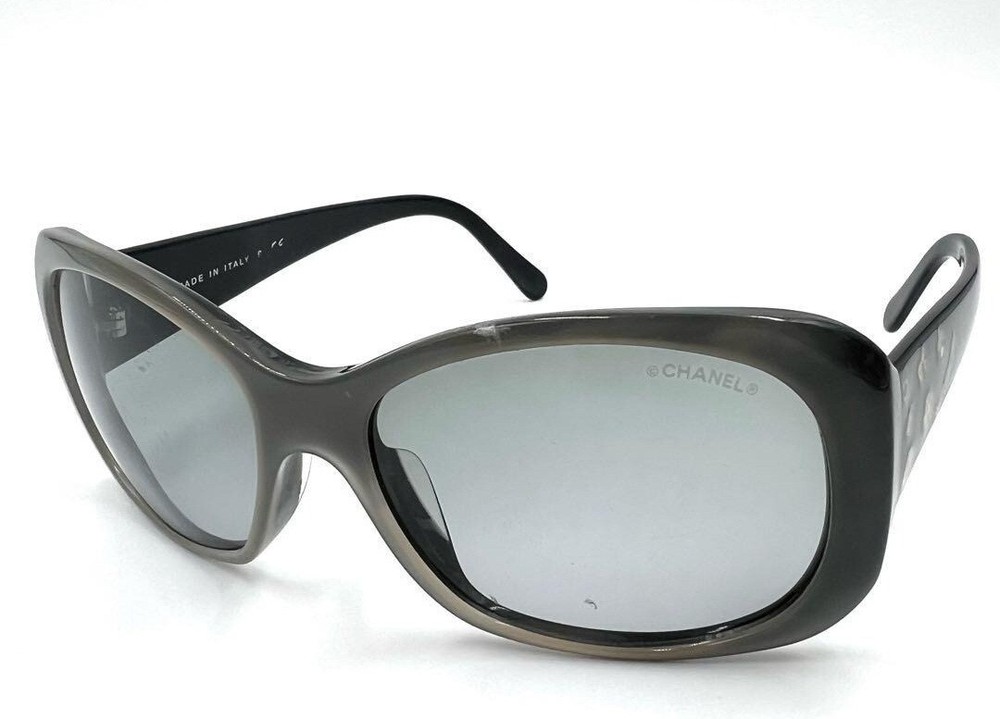 CHANEL 5123 Sunglasses Gray Black Frame with Coco Mark Logo