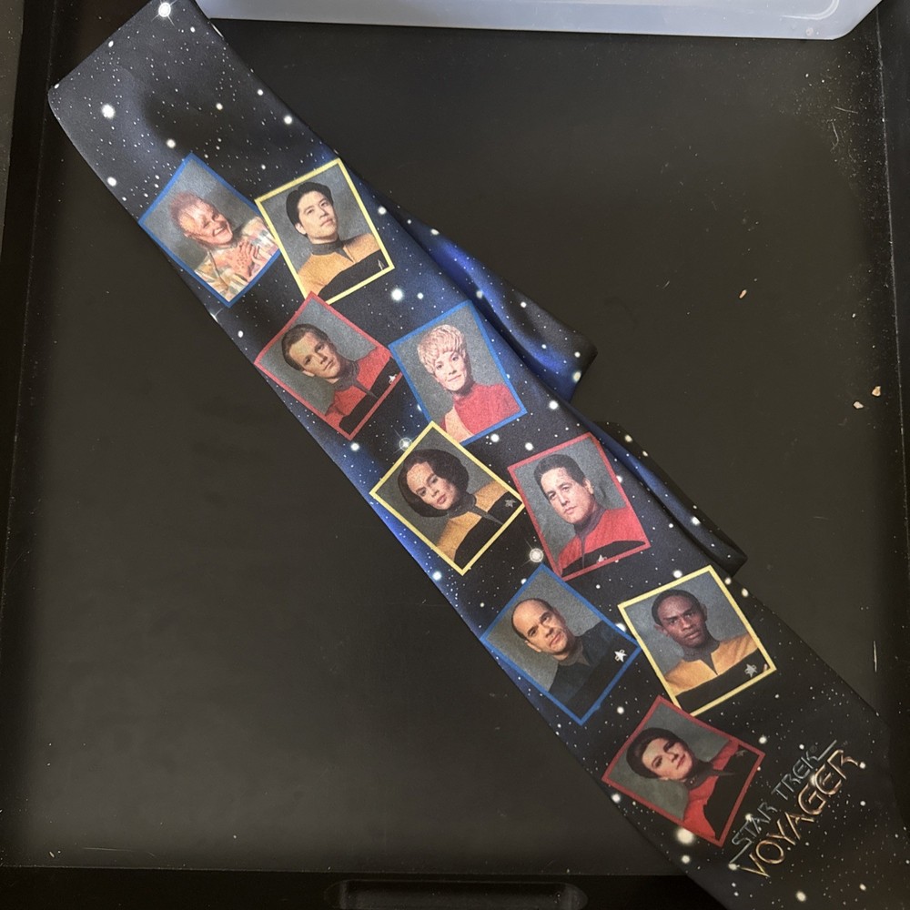 Vintage 90s Ralph Marlin Novelty Tie Star Trek Voyager Crew Artwork Necktie