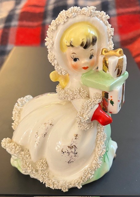 Vintage Napco Christmas Shopper Girl AX2749C