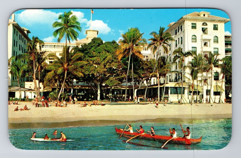 Waikiki HI-Hawaii, Banyan Court, Moana Hotel, Vintage Postcard