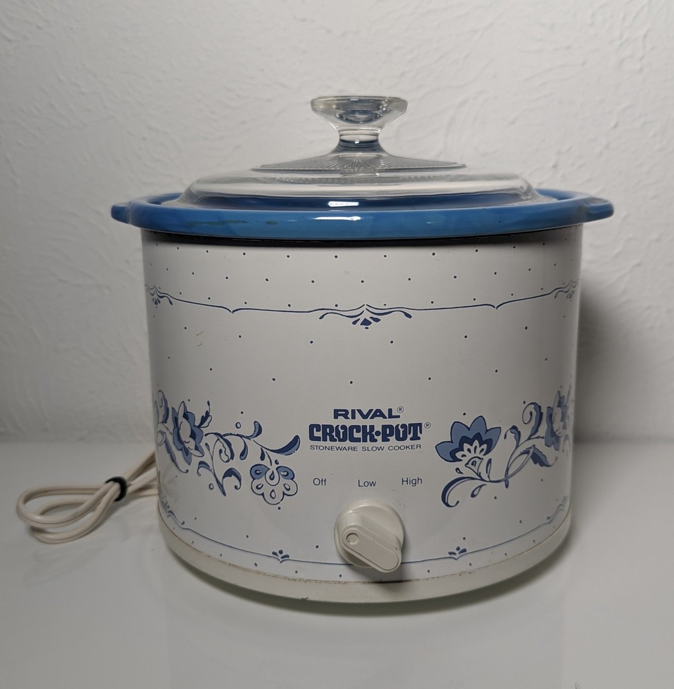 Vintage Blue Floral Rival Crock Pot 2.5 Qt Slow Cooker Stoneware 3120