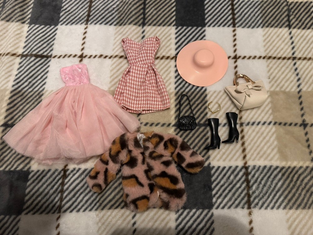 Doll Clothes Deluxe Fashion Pack for 12 inch Fashion Doll