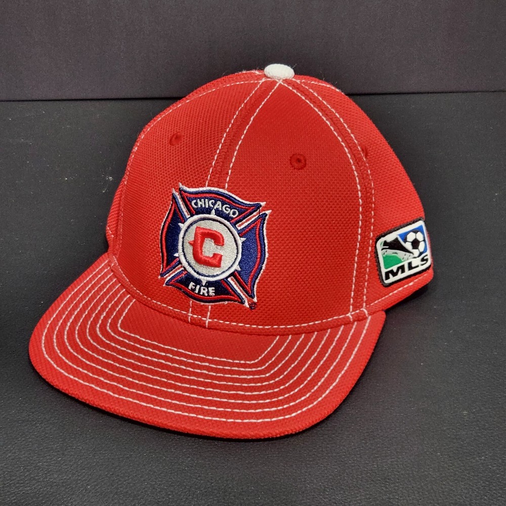 Chicago Fire MLS Adidas Climalite Fitted Red Hat Flat Bill Small/Med NWOT