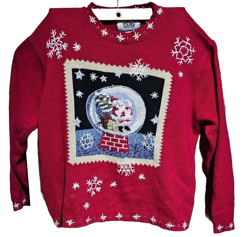 Vintage 2002 Tiara International Christmas Snowglobe XL Sweater