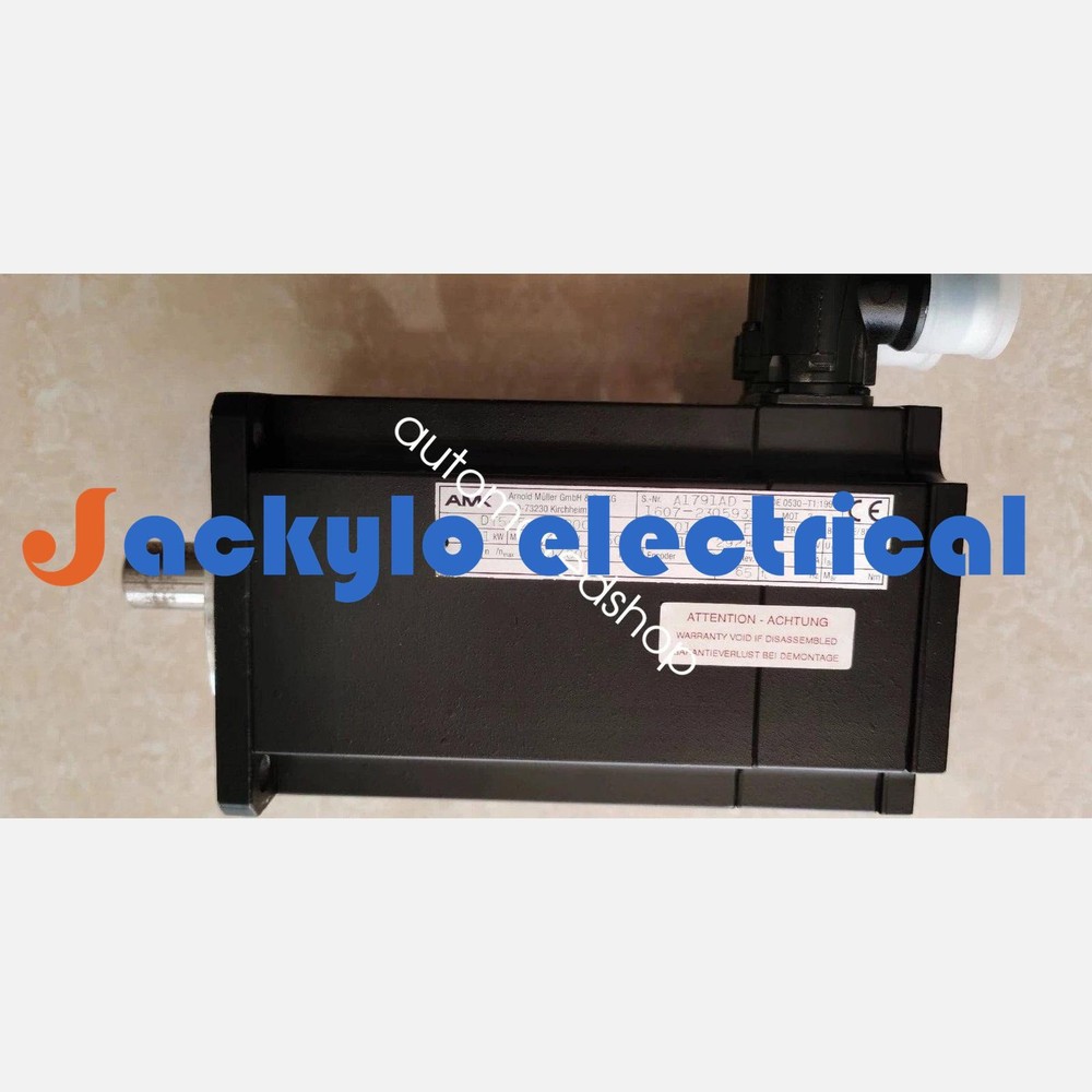 1PC NEW DT5-5-10-R00 servo motor Shipping DHL or FedEX