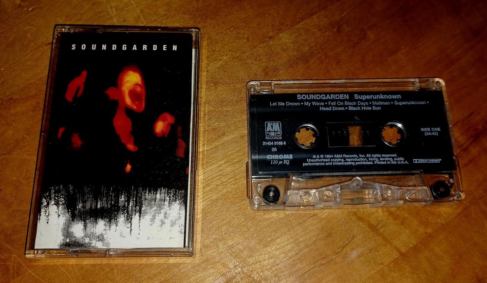 SOUNDGARDEN SUPERUNKNOWN VINTAGE CASSETTE TAPE BLACK HOLE SUN RARE GRUNGE (1994)
