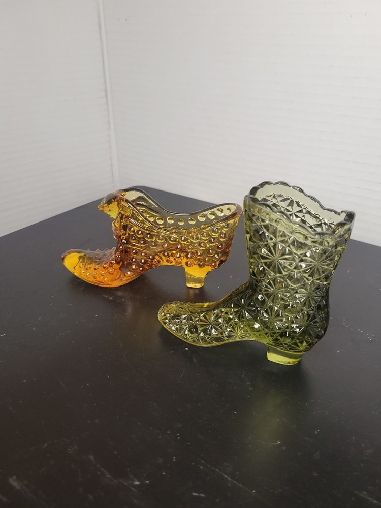 2 Fenton Glass Shoes -  Vintage Button & Daisy Pattern Amber and Olive color